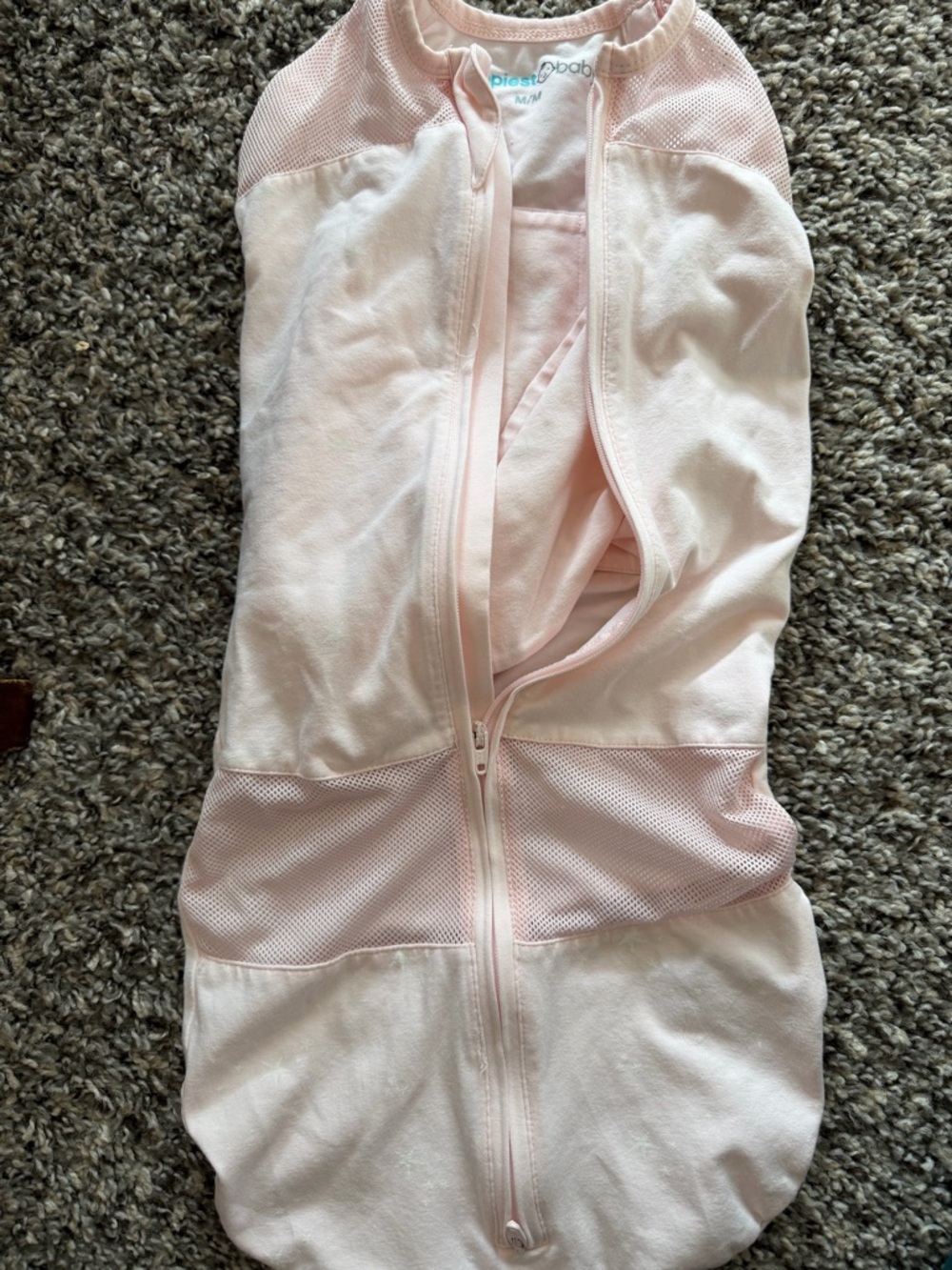 The happiest baby Sleepea swaddle